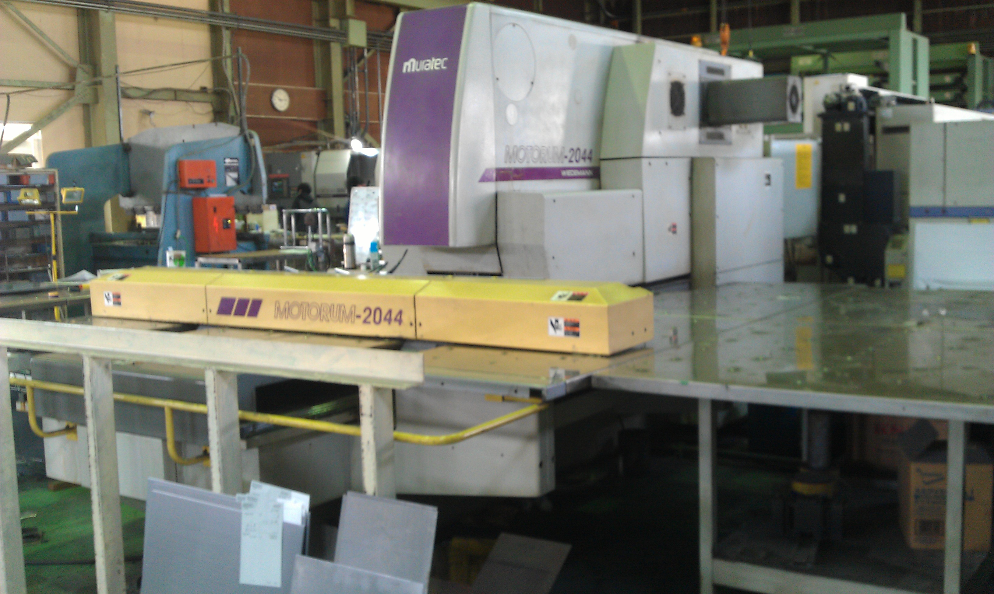 自動沖孔機 Auto. Punch Press Machine