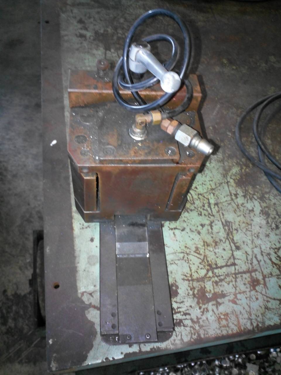 AMADA NCT模具 夾爪
