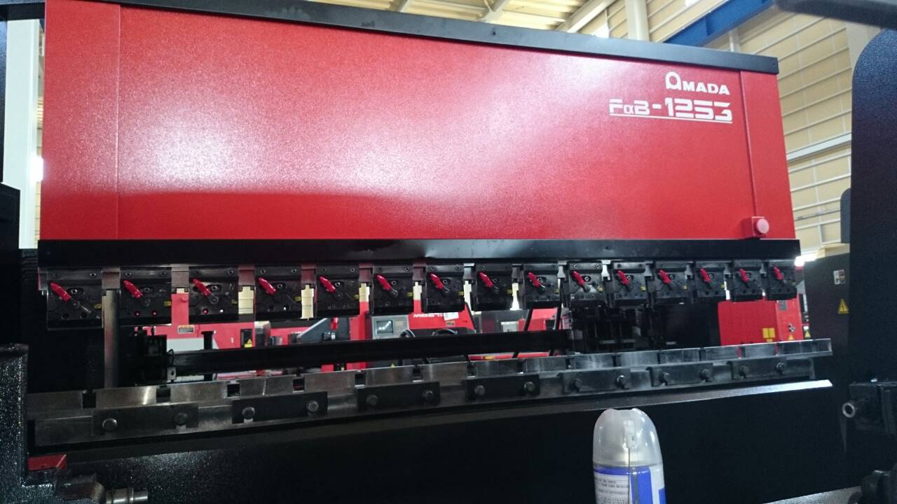 AMADA FBD 1253 折床機